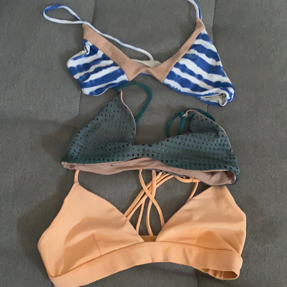 3 Acacia tops